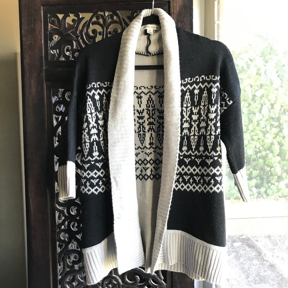 🌨 John Paul Richard Black and Gray Cardigan - Picture 2 of 8